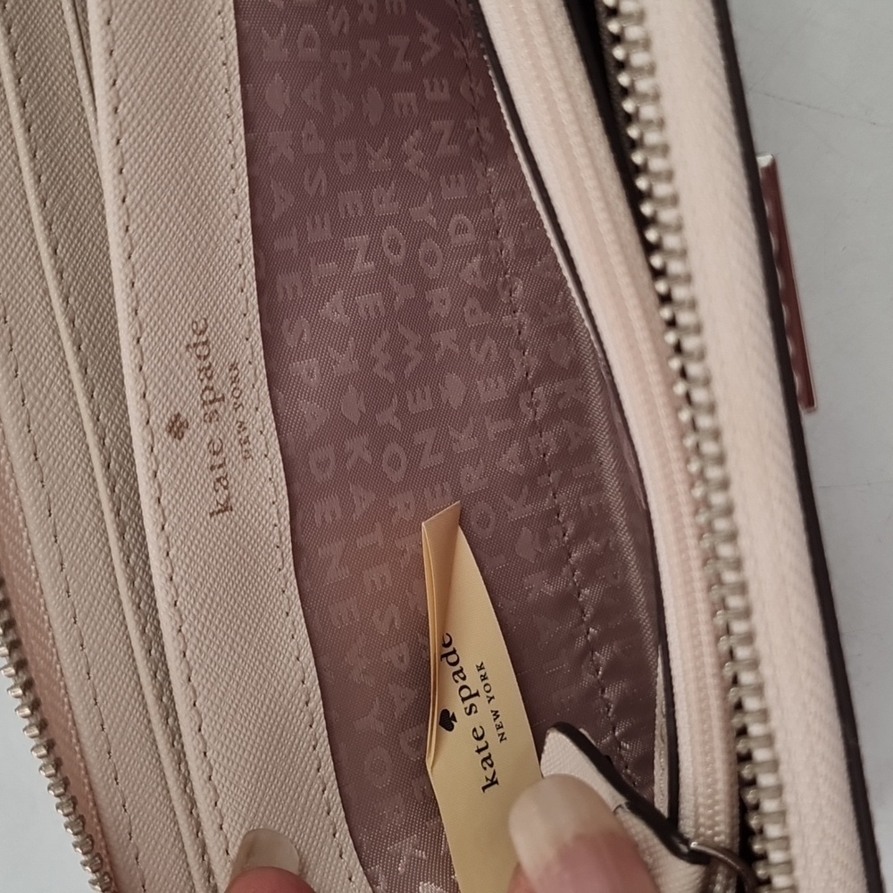 KATE SPADE WALLET - Picture 10 of 17